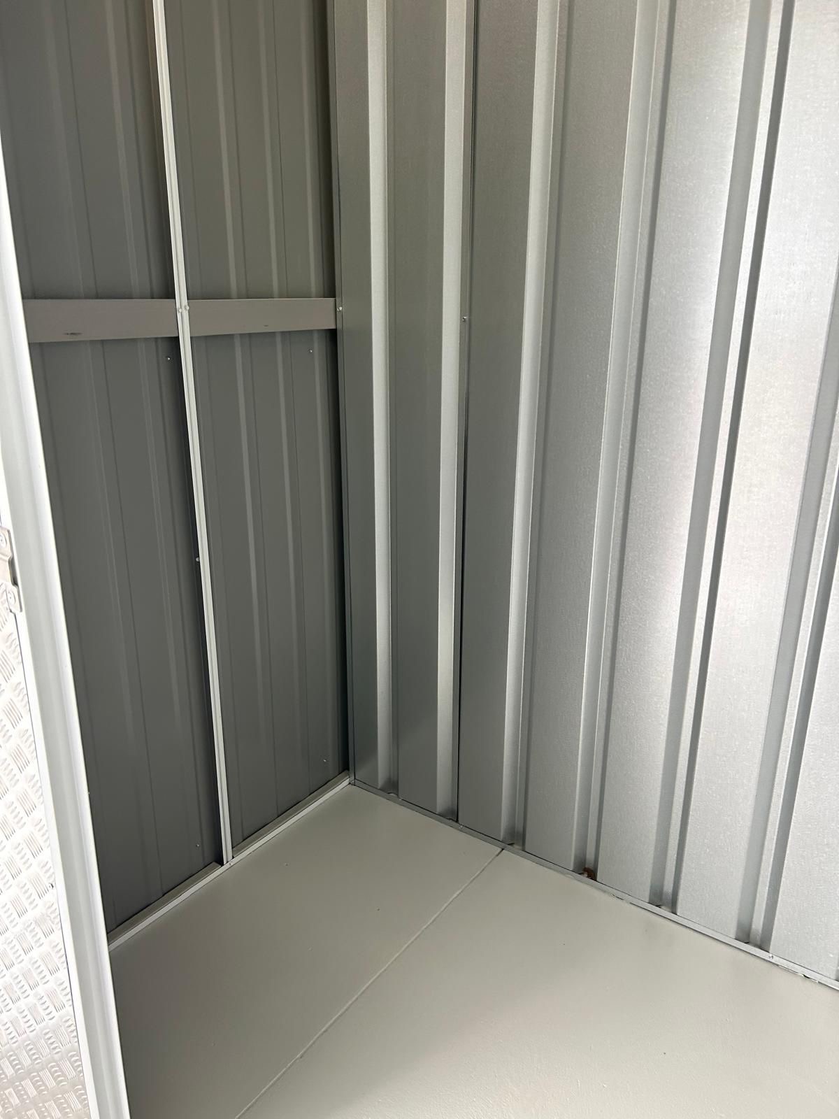25 sqft