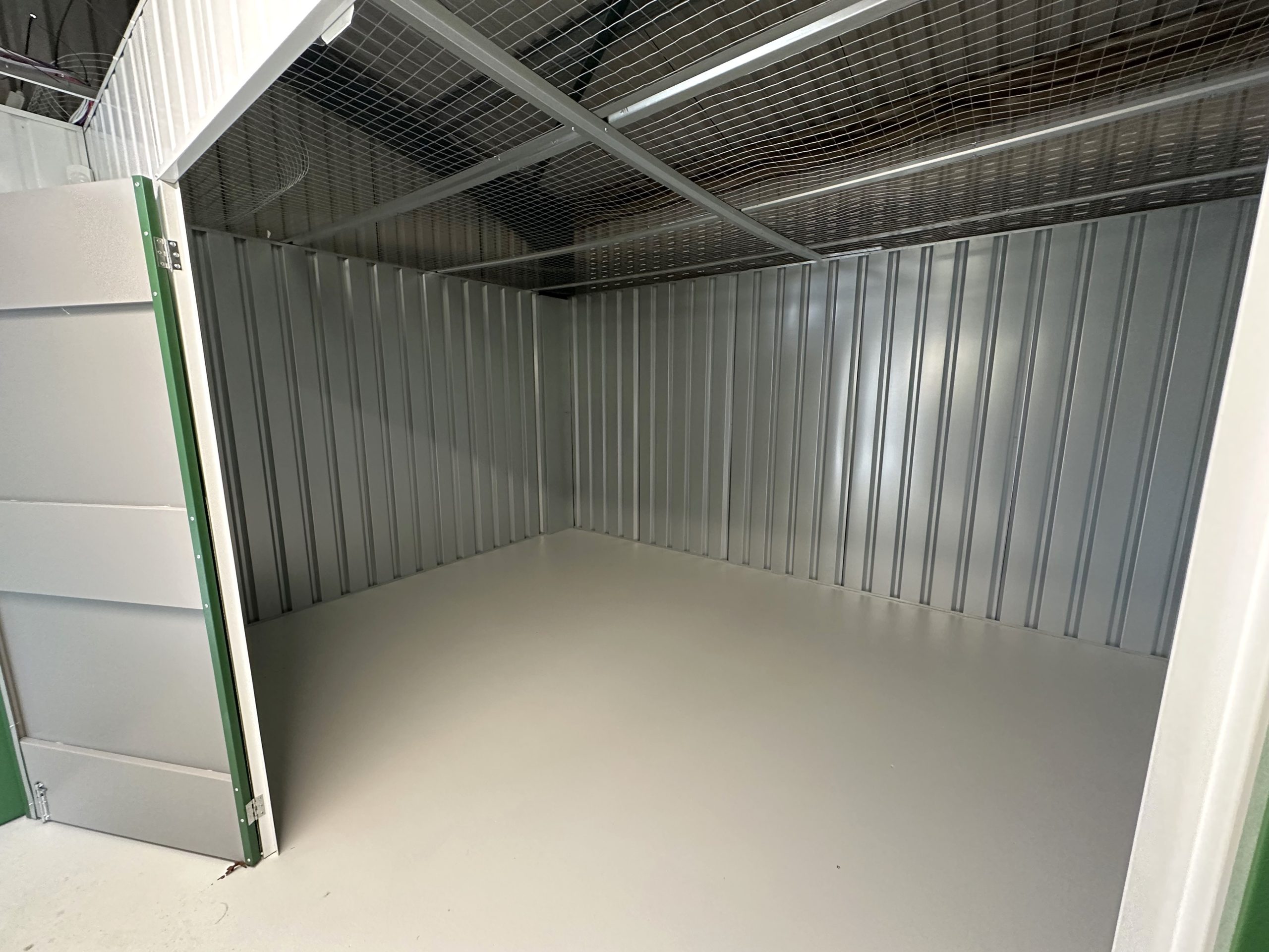 200sqft